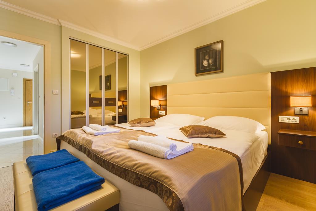 Luxury Apartments Villa Matea Malinska Exterior photo