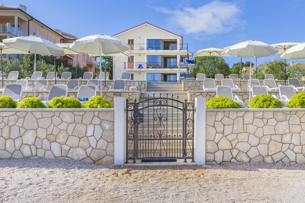 Luxury Apartments Villa Matea Malinska Exterior photo